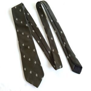 Wembley Vintage Tie Olive Green Lion Crest Polyester Necktie 3" x 57"